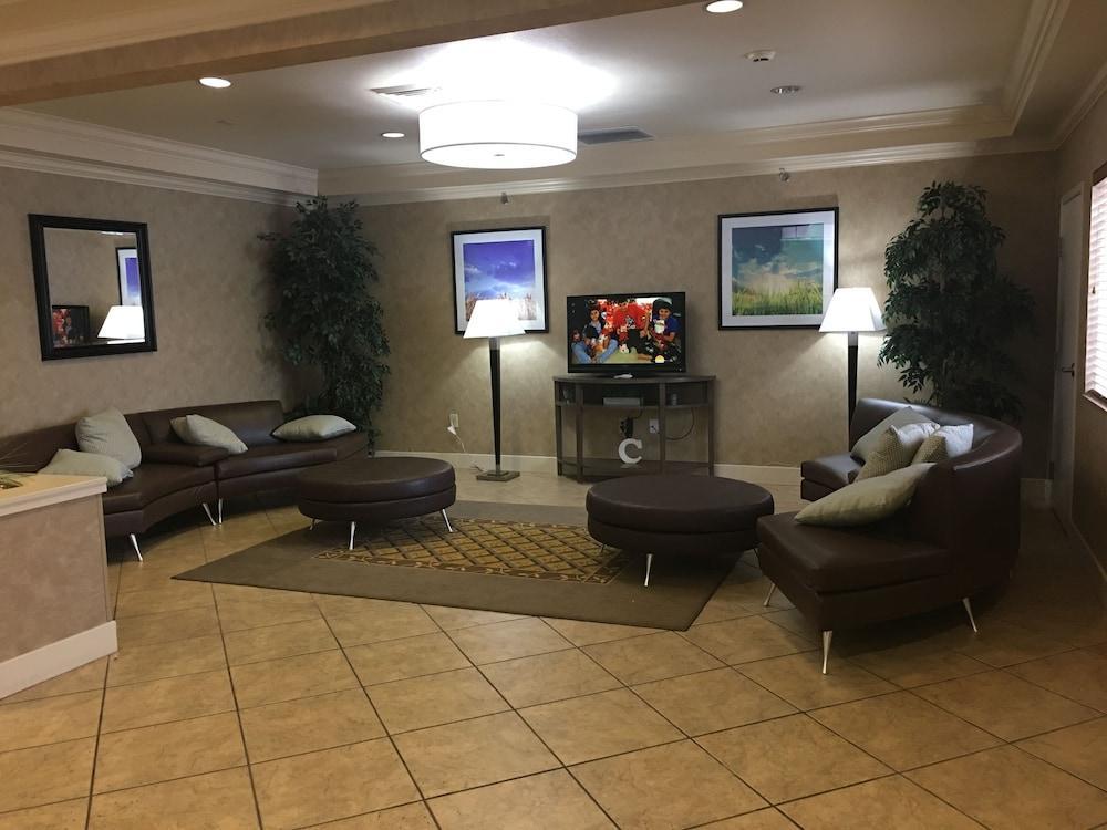 Candlewood Suites Joplin By Ihg Exterior photo
